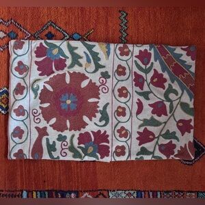 Pottery barn suzani embroidered pillow cover, 16x26, like new